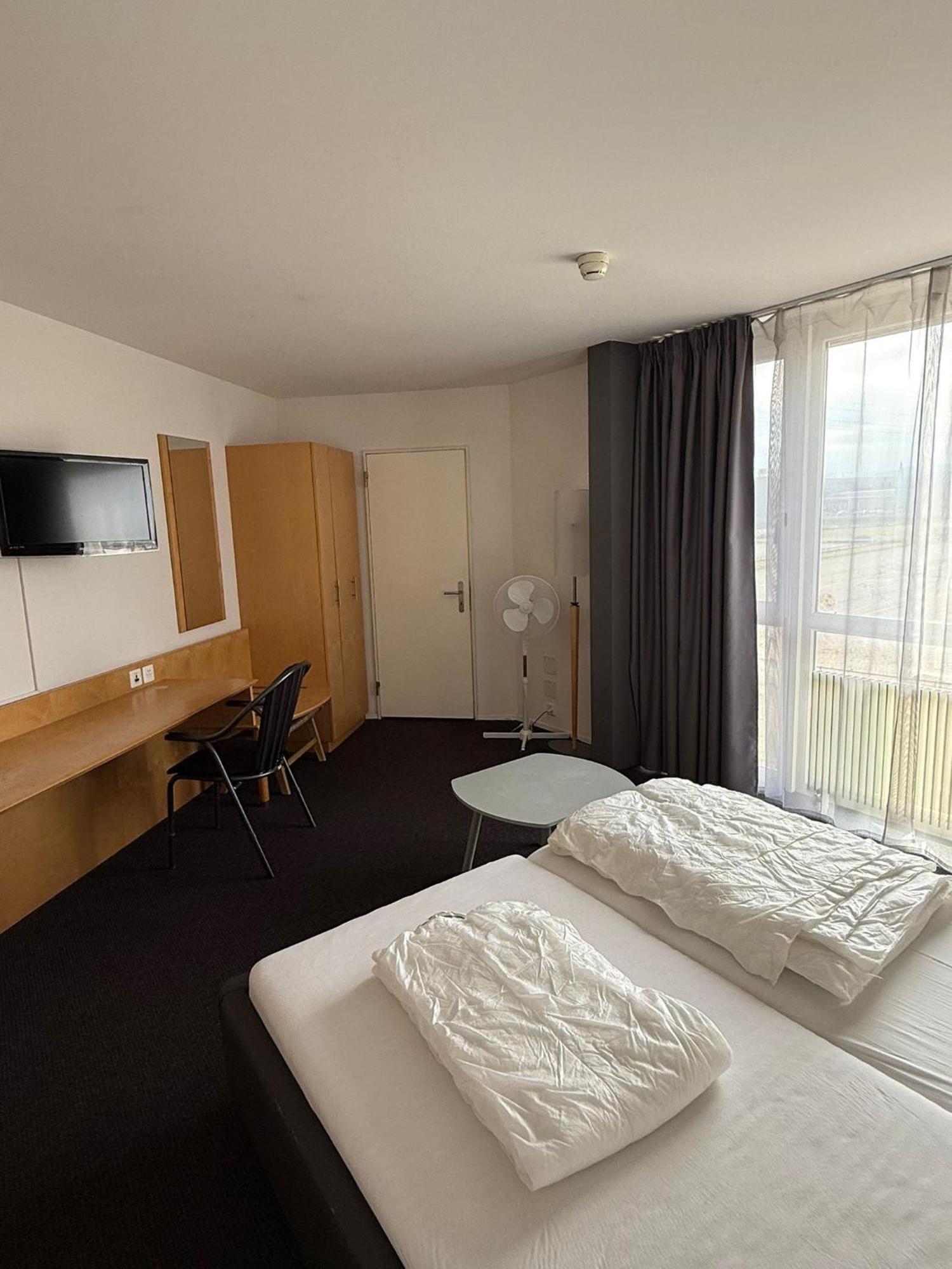 Hotel East End Frauenfeld Bagian luar foto